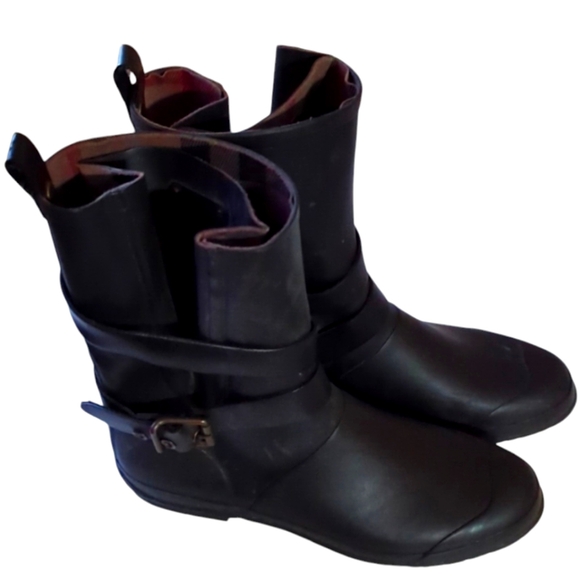 BURBERRY RAIN BOOTS SIZE 40 US 9 - Picture 1 of 16